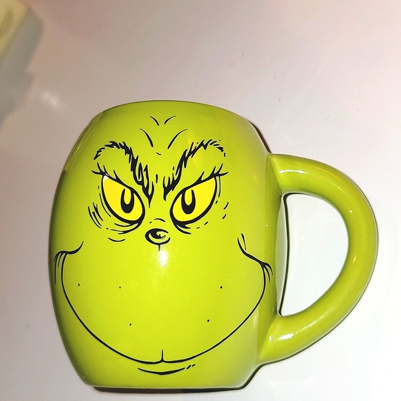 THE GRINCH COFFEE MUG CINDY LOU WHO, DR. SEUSS "MERRY GRINCHMAS"! - Picture 1 of 7